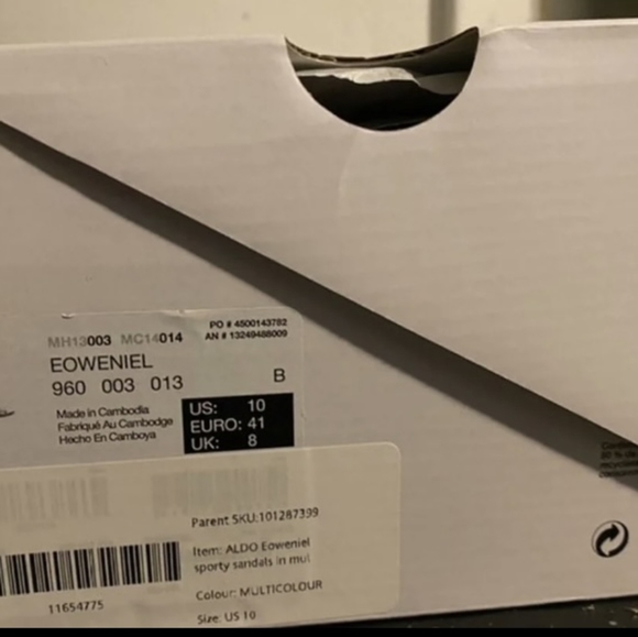 Sandals - Picture 8 of 12